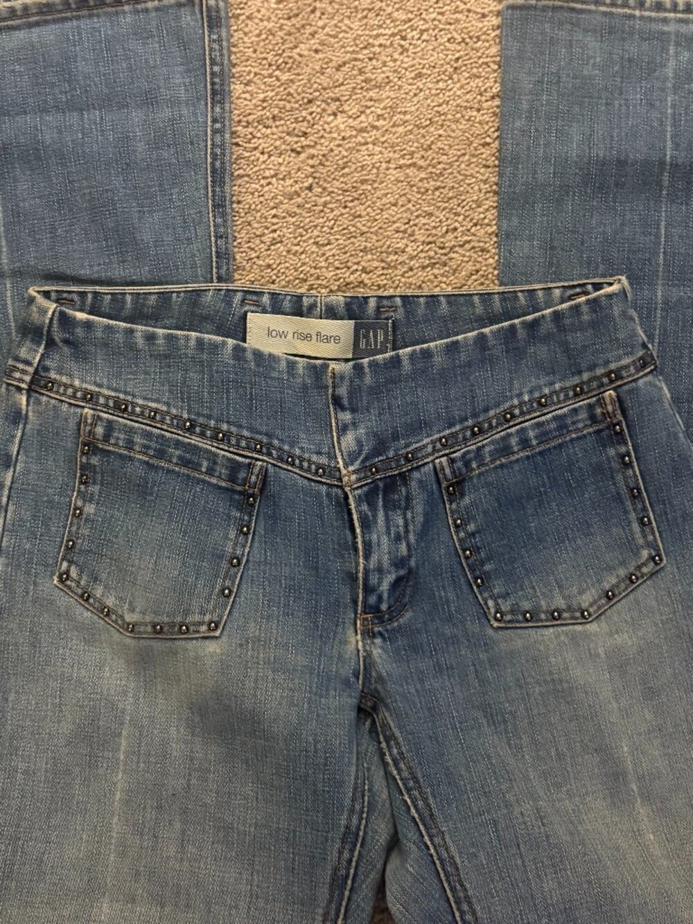 GAP LOW RISE STUDDED WOMENS JEANS